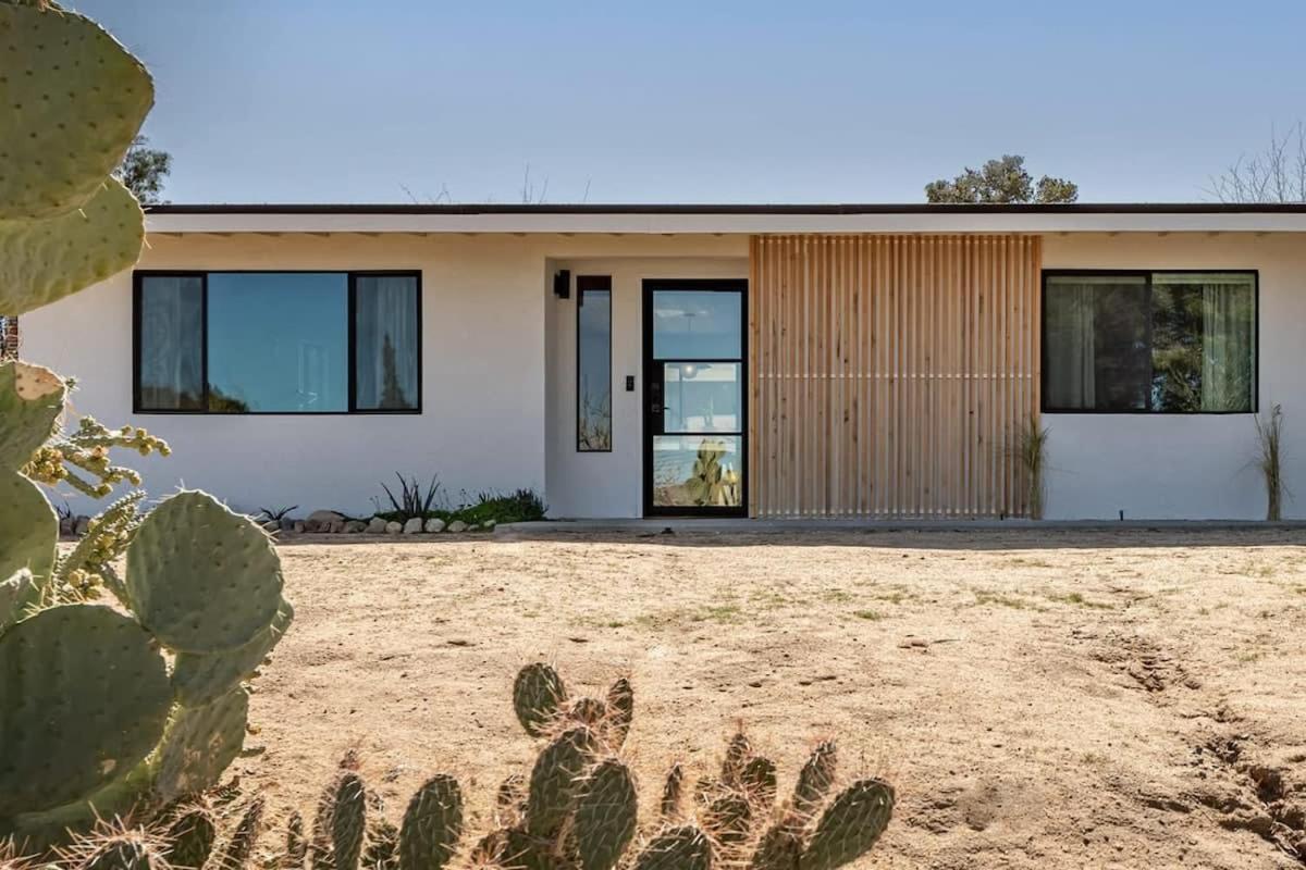 Joshua Tree - Le Tout Petit W Hot Tub Buitenkant foto